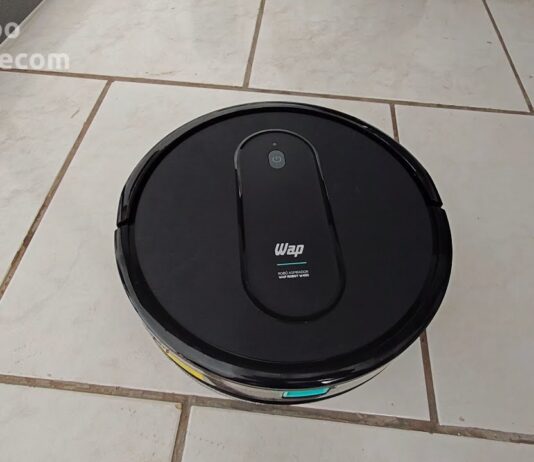Robô Aspirador WAP W400 com Wi-Fi que Passa Pano no chão (unboxing e testes)